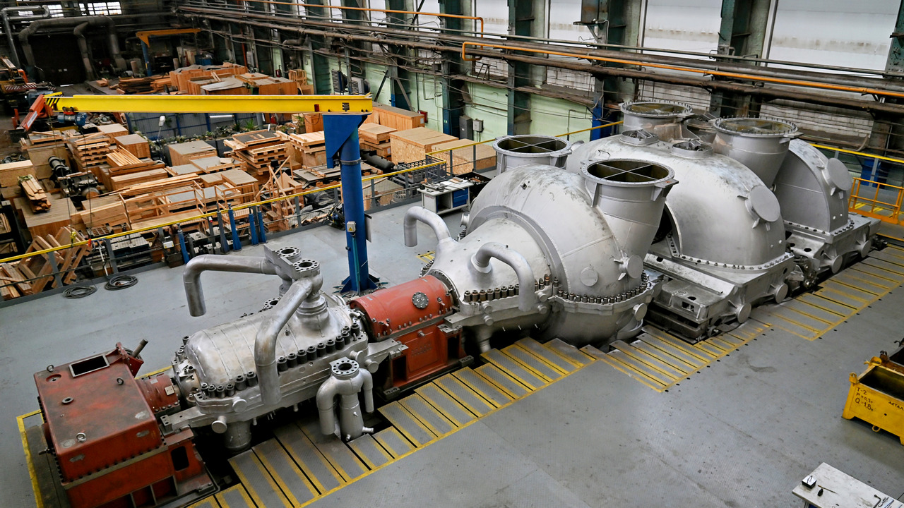 Новая паровая турбина для Смоленской ТЭЦ-2 успешно прошла испытания на заводе-изготовителе